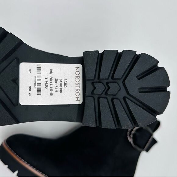 Dakota Waterproof Bootie (Women)
Blondo - Picture 9 of 9